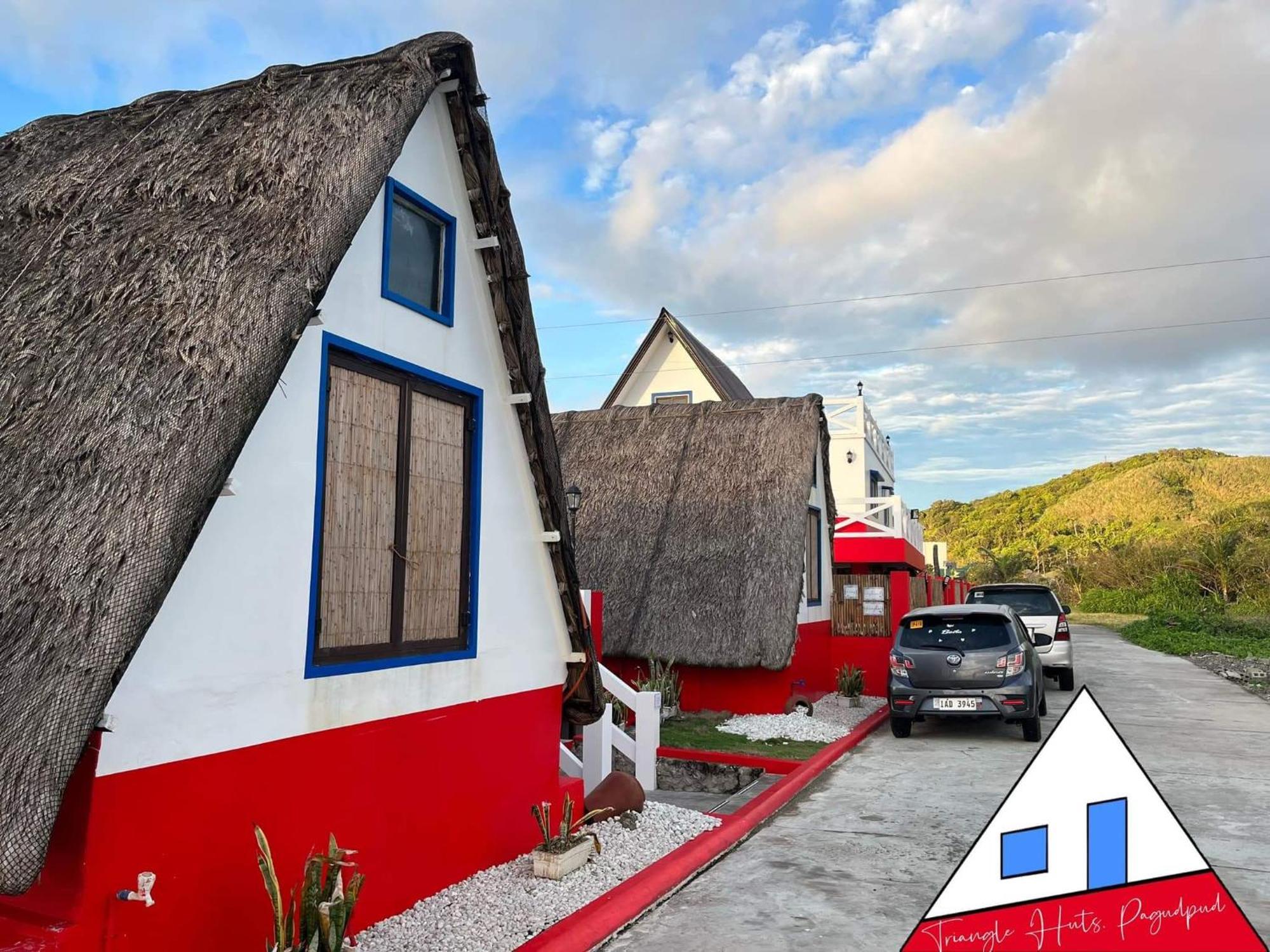 Hotel Triangle Huts à Pagudpud Extérieur photo